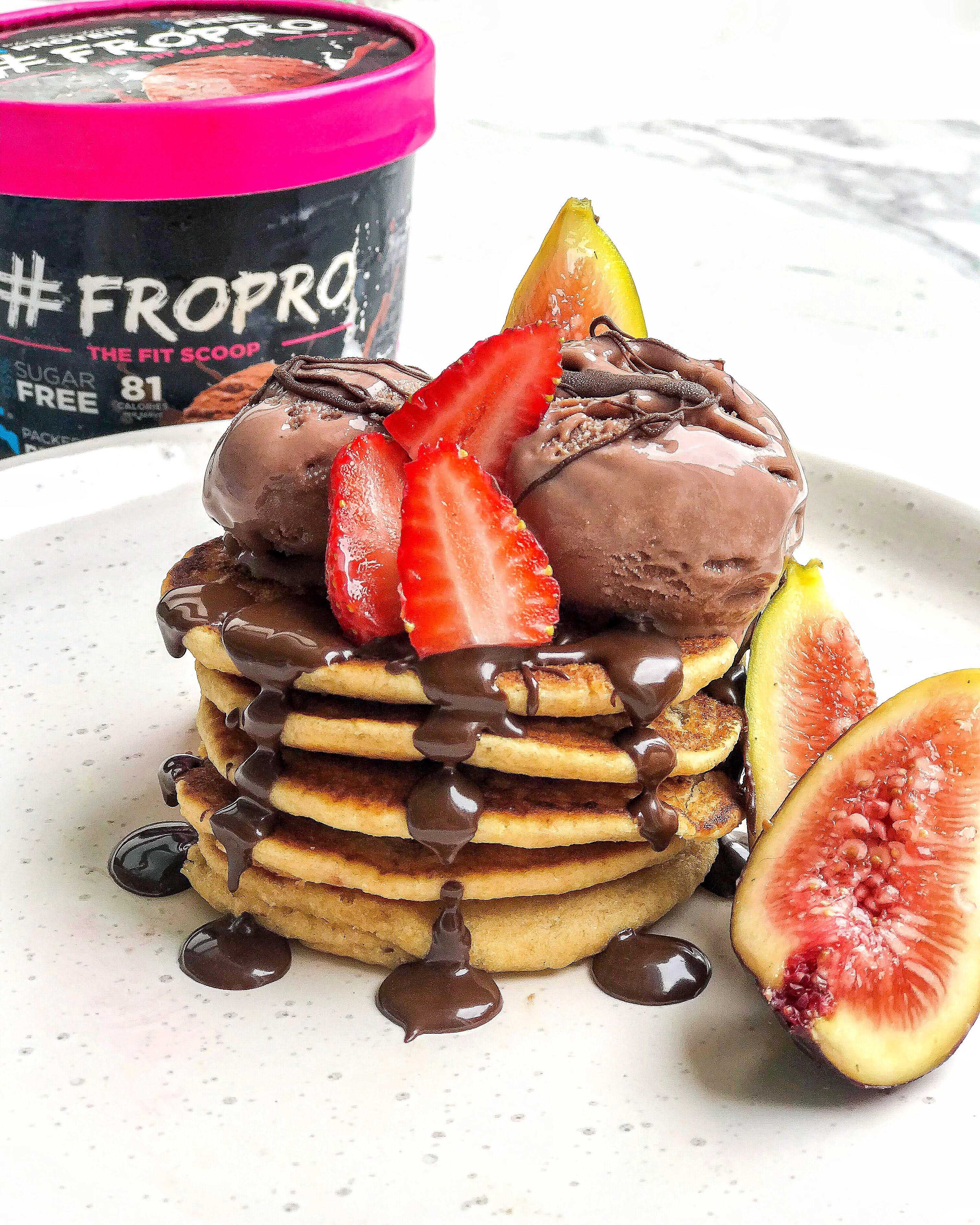 Pancakes with chocolate FROPRO